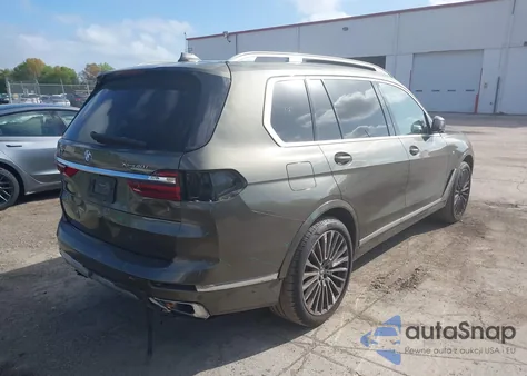2021 BMW X7 xDrive40I z USA, uszkodzony, nr VIN 5UXCW2C08M9D77567